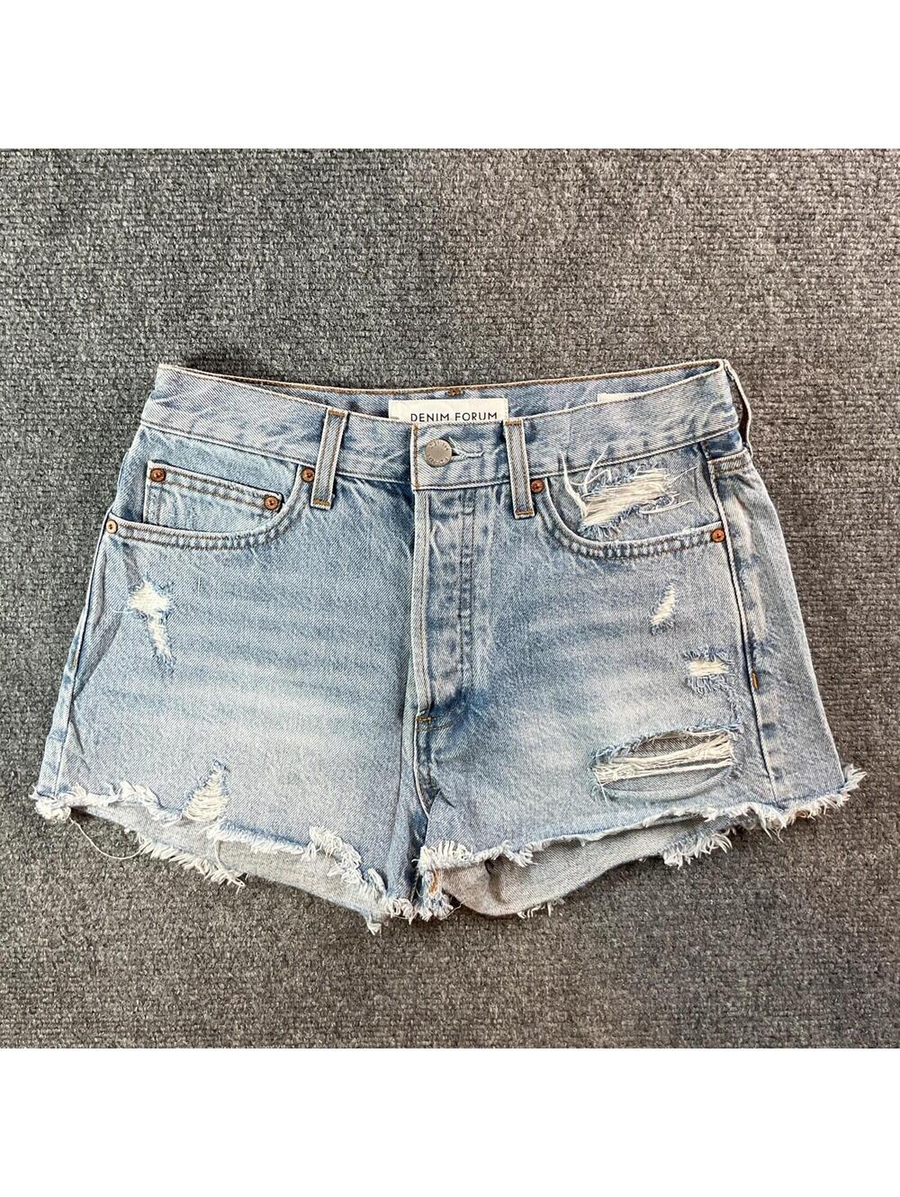 Denim Forum The Ex Boyfriend Short Size 24 Frayed Edges